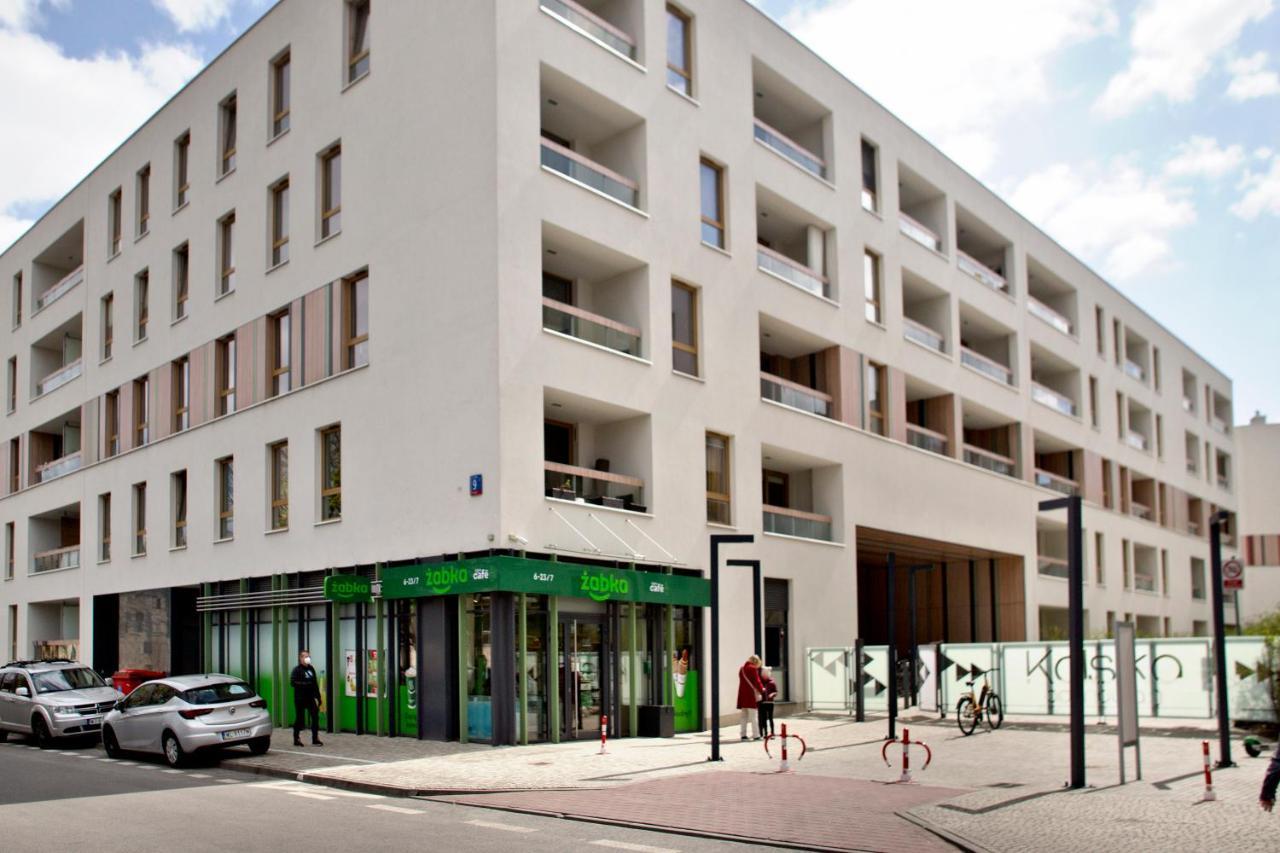 Kolska Serviced Apartments Варшава Экстерьер фото