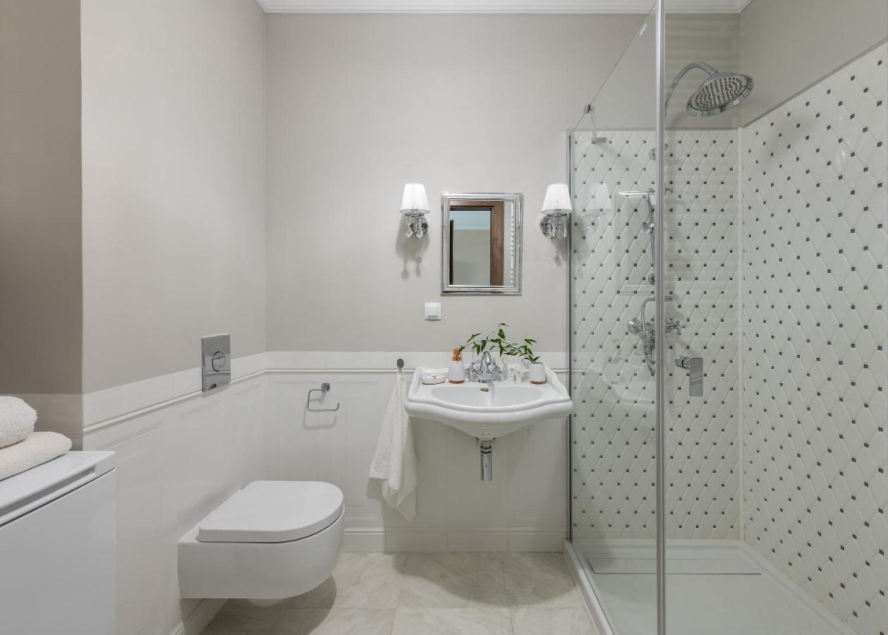 Kolska Serviced Apartments Варшава Экстерьер фото
