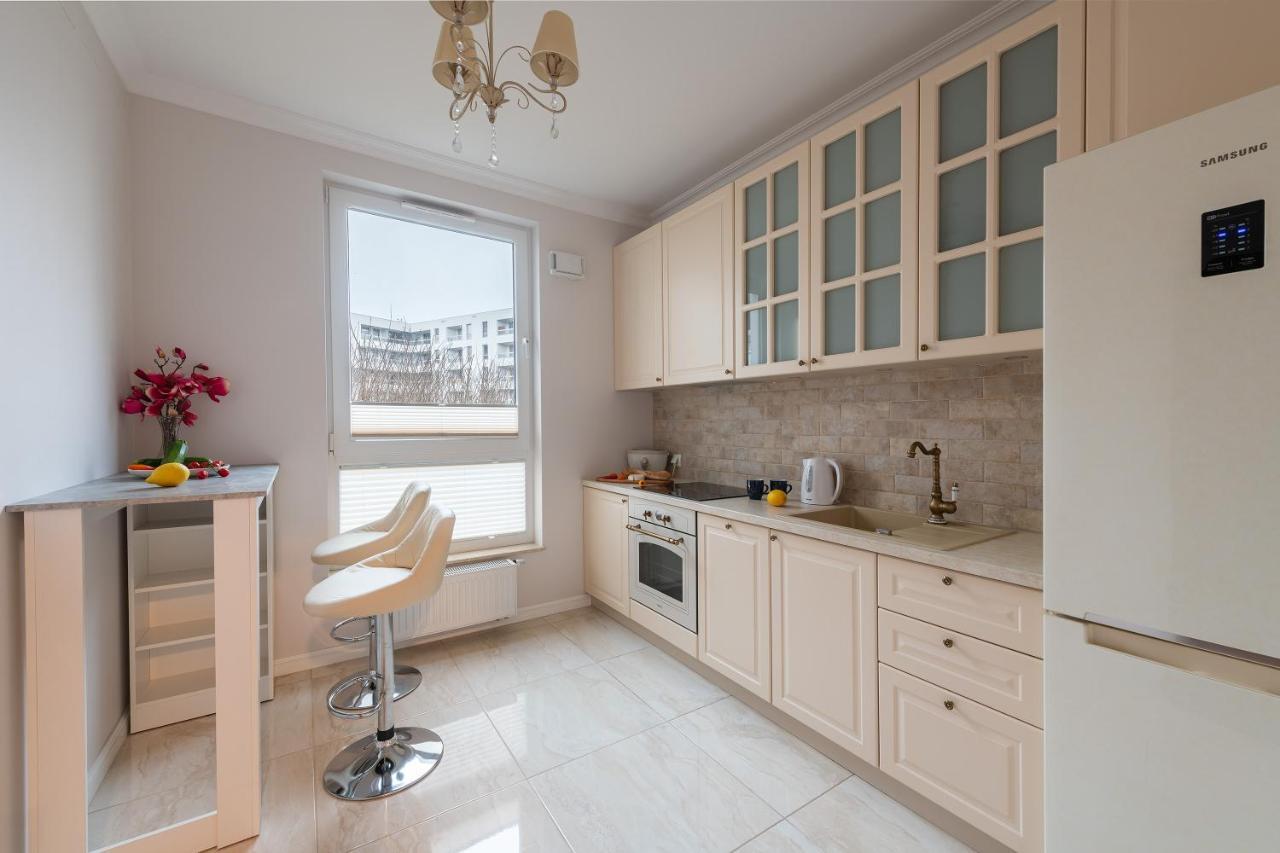 Kolska Serviced Apartments Варшава Экстерьер фото
