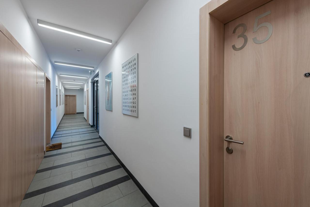 Kolska Serviced Apartments Варшава Экстерьер фото